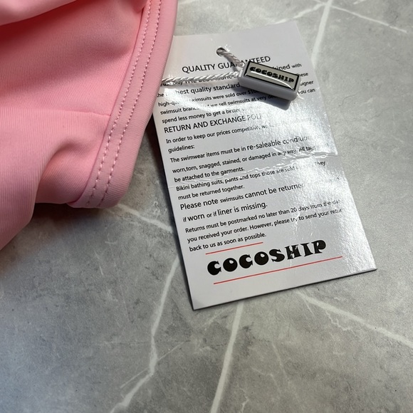 COCOSHIP Swim top NWT SIZE 6 Pink - Picture 2 of 9